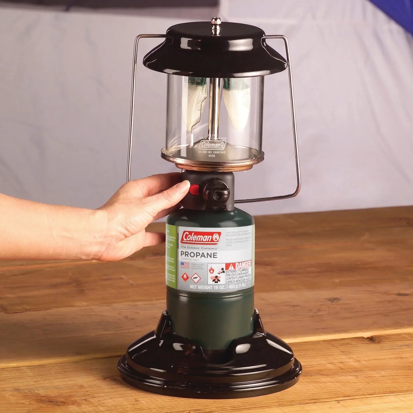 Quick-Pack 810 Lumens 2-Mantle Propane Lantern With Carry Case