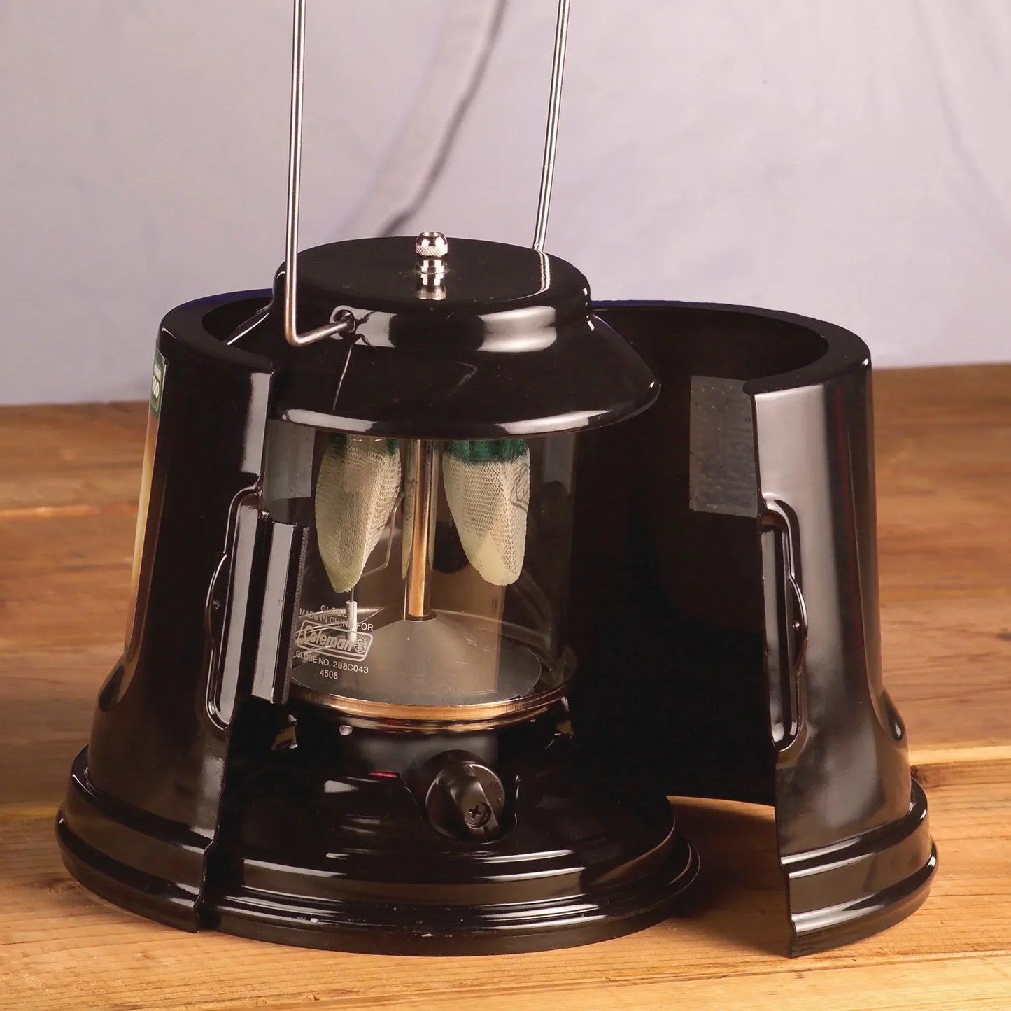 Quick-Pack 810 Lumens 2-Mantle Propane Lantern With Carry Case
